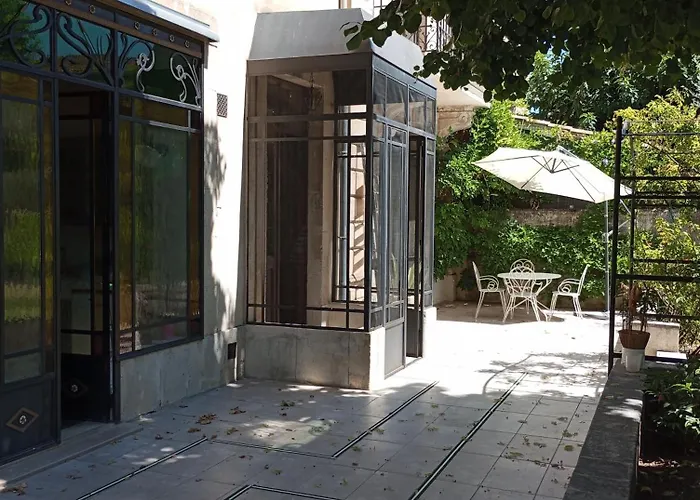 Chez Fleur Bed and Breakfast Avignon